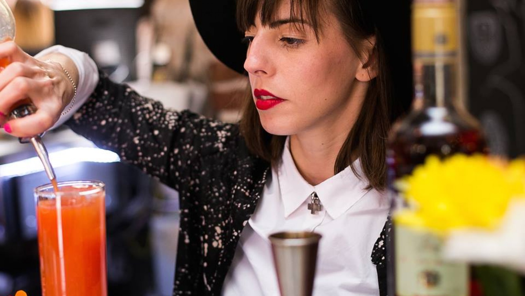 Pipi Yalour: la bartender del momento nos enseña 3 cocktails para hacer en casa